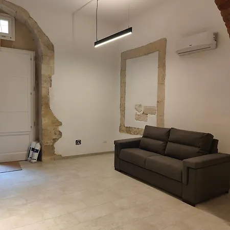 Ares Apartman Szirakúza